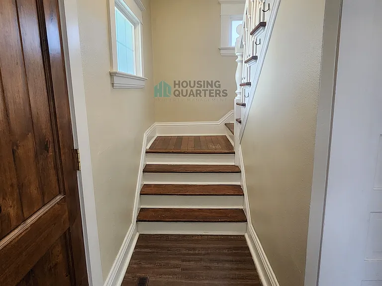 1420 N Cedar St — Photo 10