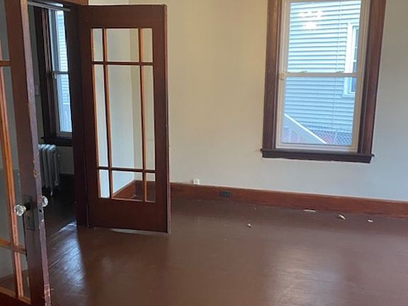 5th image of 69 Fales St Unit 1F