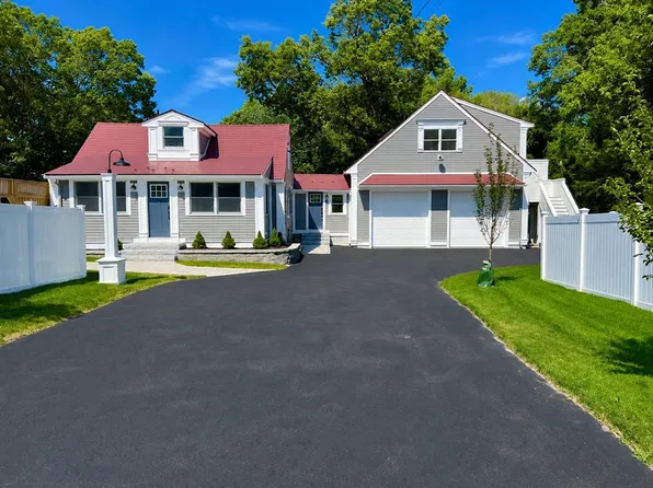 492 Merrimac St, Newburyport, MA 01950