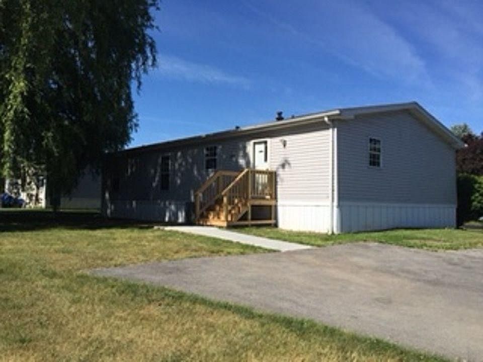 2nd image of 255 White Spruce Ln