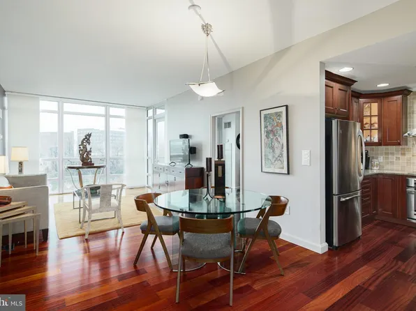 901 N Penn St Unit P303, Philadelphia, PA 19123