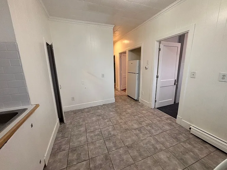 84 South St #1R — Photo 11