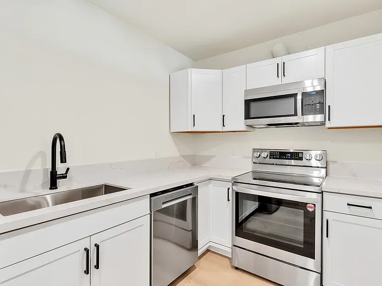 7846 Herschel Ave #7 — Photo 17
