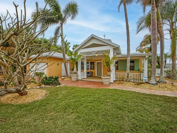 306 55th St, Holmes Beach, FL 34217