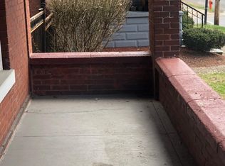 2105 W Chestnut St APT A, Louisville, KY 40211