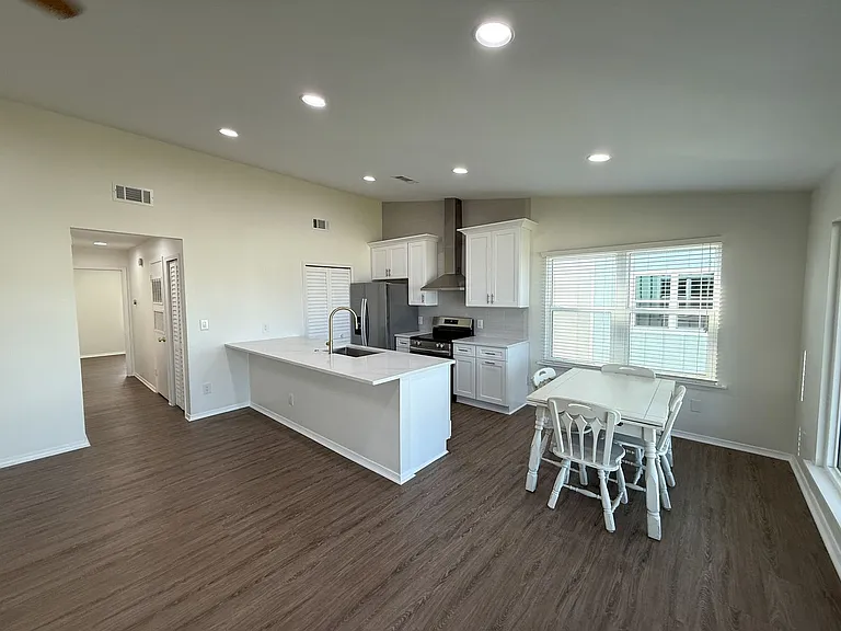 200 Pensacola Beach Rd #M5 — Photo 6