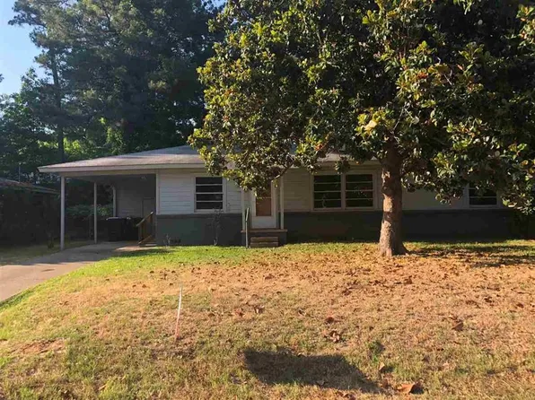 1415 Ruth Dr, Longview, TX 75601