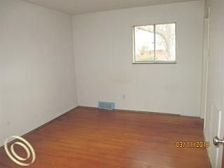 5th image of 20834 Fairview Dr