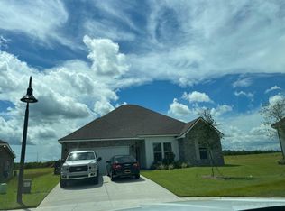 3 Bon Ami Dr, Freeport, FL 32439