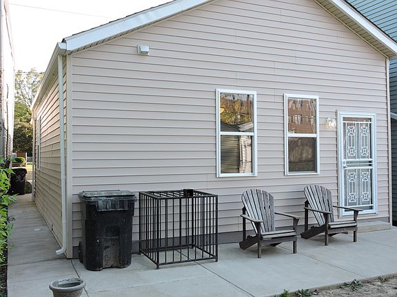 2nd image of 533 E Kentucky St