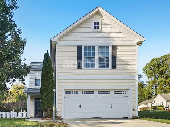 5137 Benjamin Ct, Kernersville, NC 27284