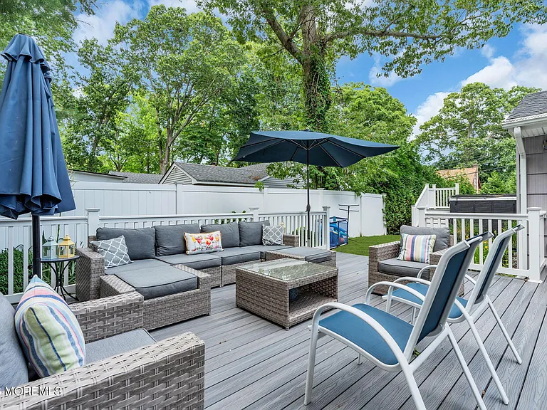 485 Freehold St — Photo 32