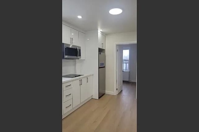 2 bed, $1,650 — Photo 2