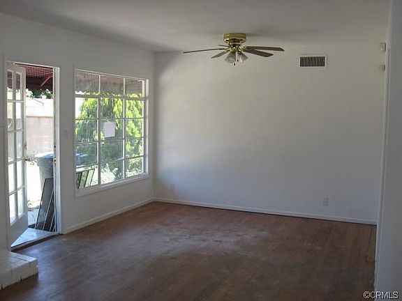 4th image of 998 Washington Ave