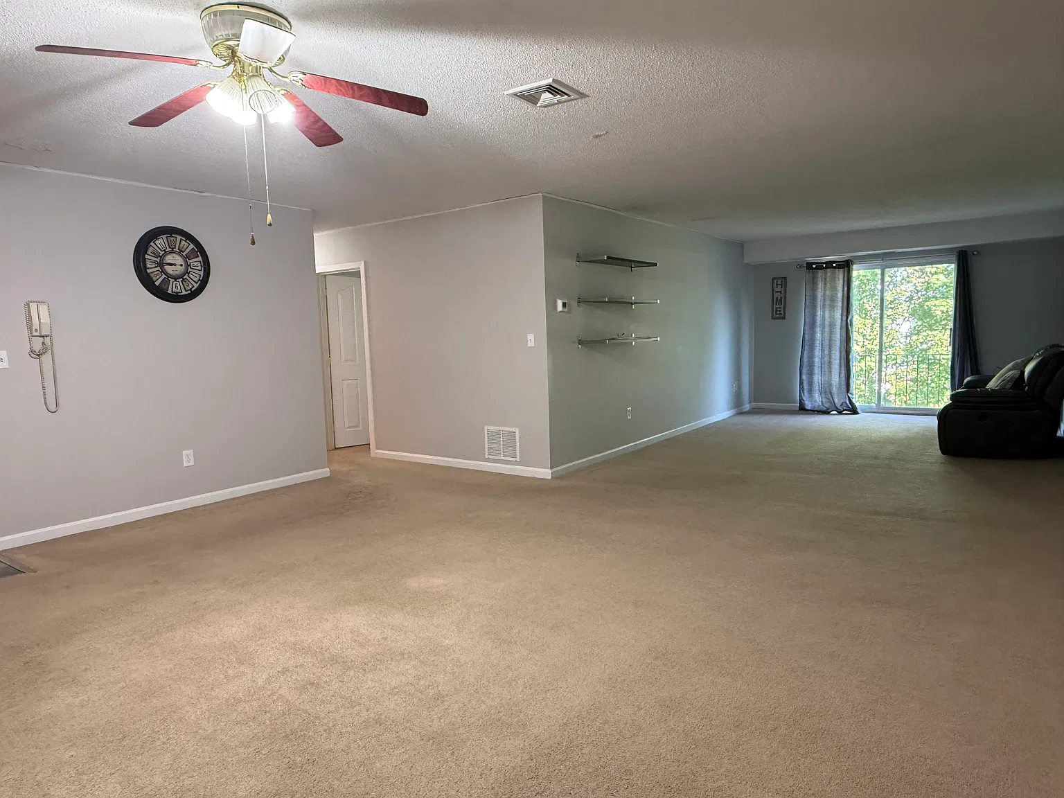 2 bed, 1.5 bath, 1336 sqft, $2,350 — Photo 2
