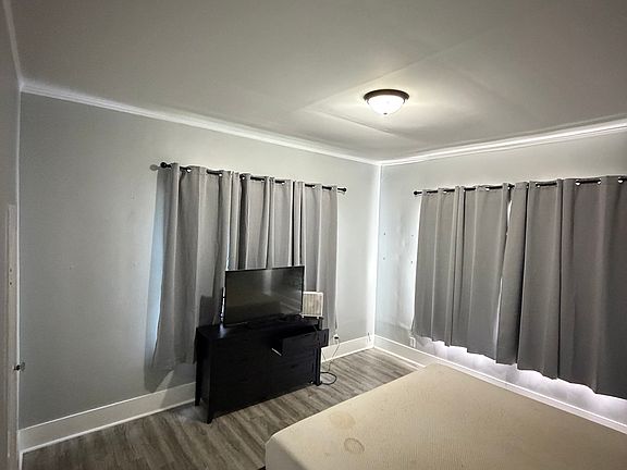 4th image of 2941 Georgia St