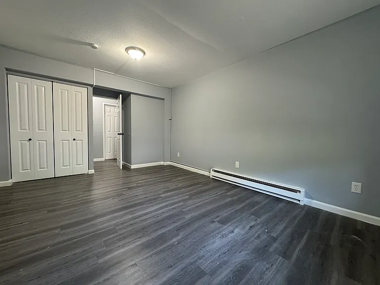 170-4G Hillside Ave — Photo 10