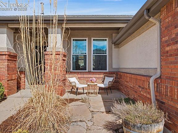 3rd image of 2890 Blackwood Pl