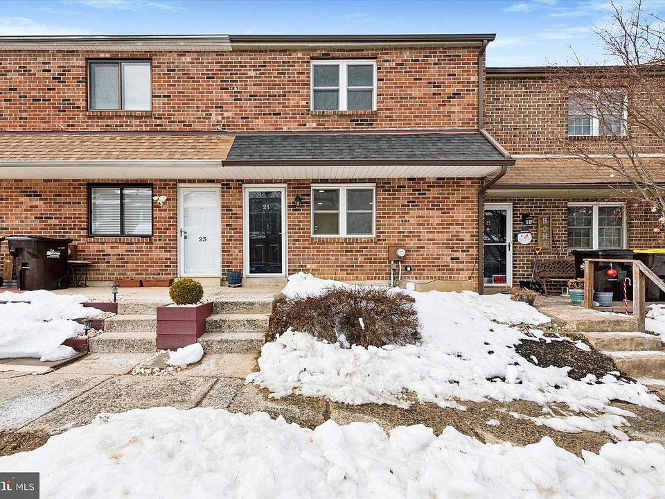 1st image of 21 Markel Rd