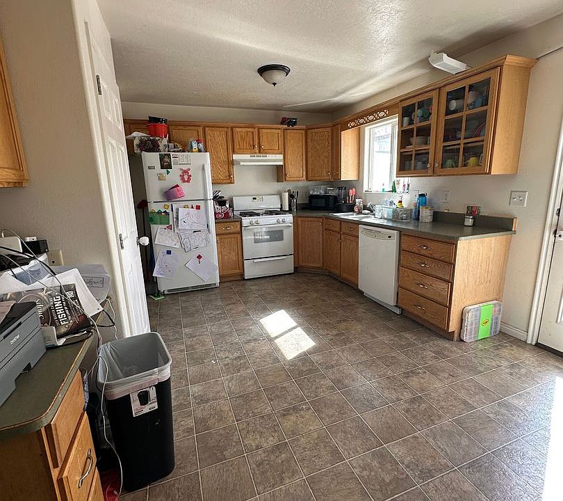 2nd image of 1148 Northfield Rd