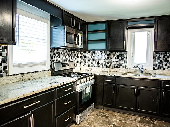 4th image of 3600 S 58th Ave