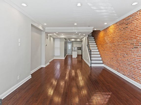 5th image of 210 N Collington Ave