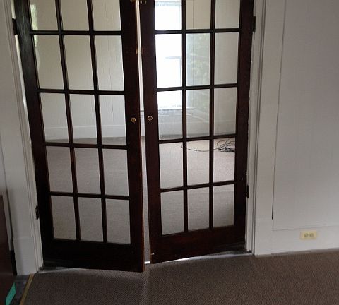 4th image of 459 Emerald Ave NE