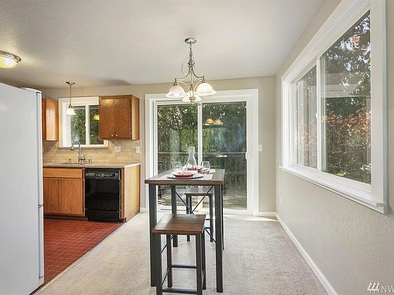 5th image of 22125 Seavista NE