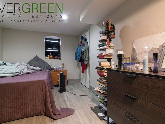 5th image of 1355 Putnam Ave #1B