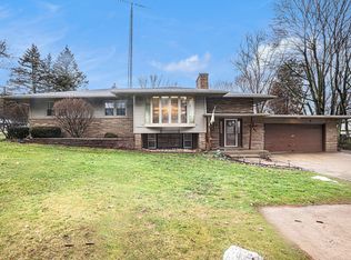 8835 B Dr N, Battle Creek, MI 49014
