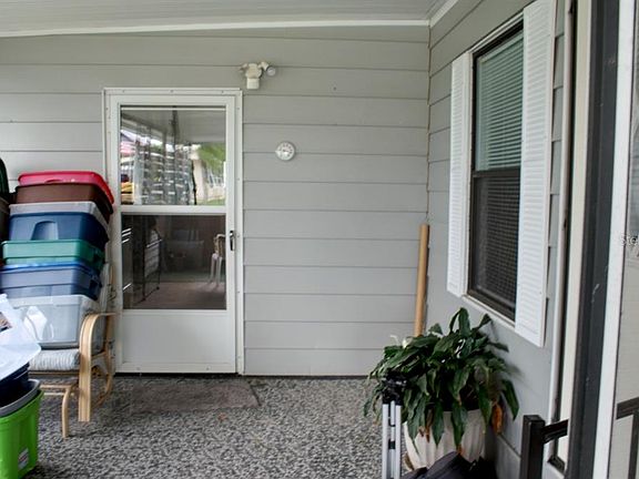 3rd image of 1557 Nassau Cir