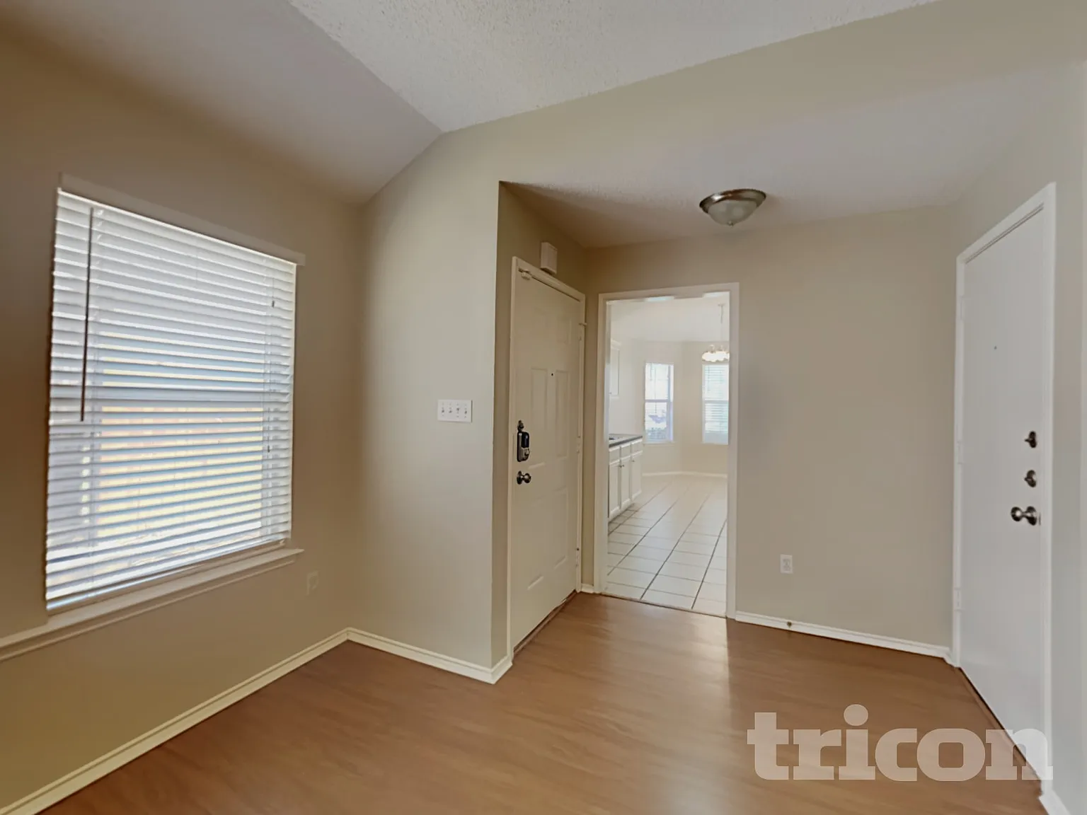 7548 Ashcroft Fort Worth TX — Photo 3