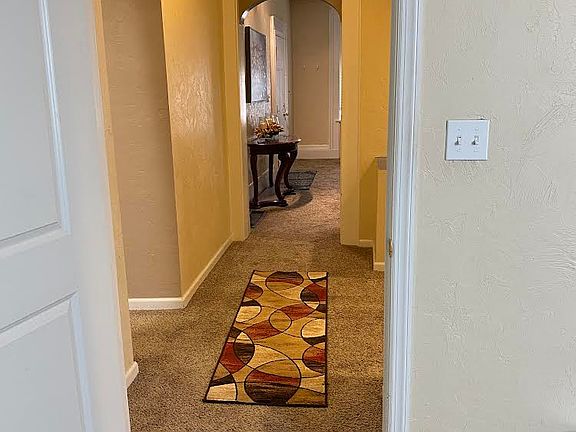 5th image of 27 N Maple Ave #27