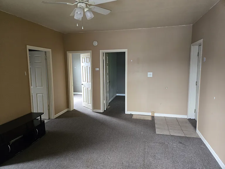 618 1/2 Fairmont Ave — Photo 8