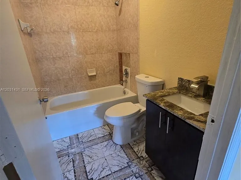 313 NW 97th St #313 — Photo 10