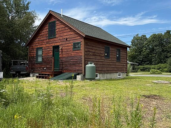 3rd image of 134 W Bethel Road