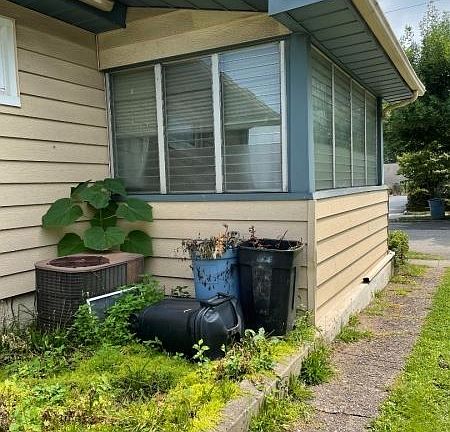 3rd image of 20 Pomona Ave