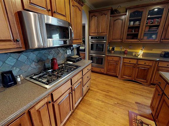 5th image of 9192 Belle Maison Blvd