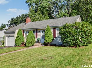 12 Hillview Avenue, Hamden, CT 06514