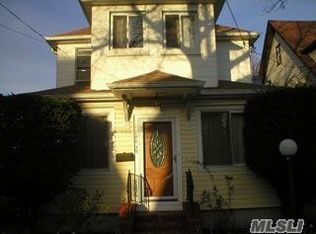 10439 201st St, Saint Albans, NY 11412