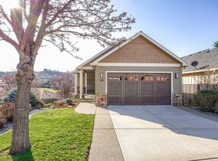 560 Pointe View Ct, Medford, OR 97504