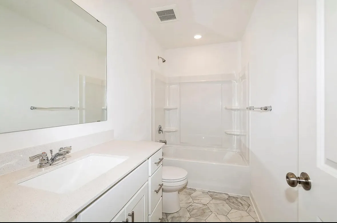 23056 Hazel Ln — Photo 2