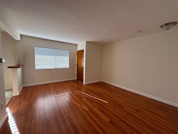 3rd image of 1640 Colby Ave APT 13