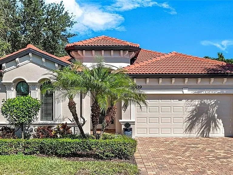 9909 Casabella Way — Photo 13