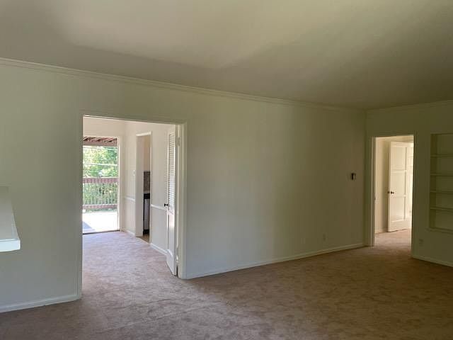 Facing Dinning Room and hallway to bedrooms