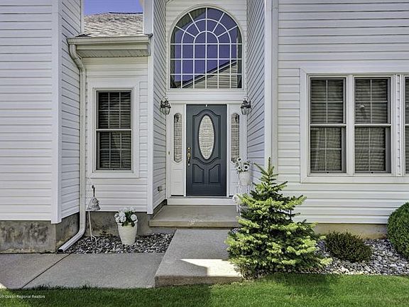 4th image of 40 Eagleswood Dr