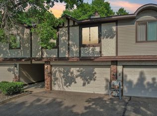 8840 N Maplebrook Ct, Brooklyn Park, MN 55445