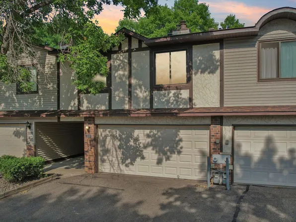 8840 N Maplebrook Ct, Brooklyn Park, MN 55445