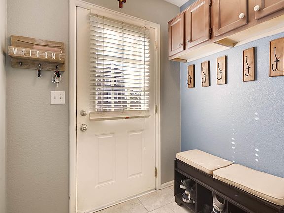 4th image of 8290 S Fillmore Cir