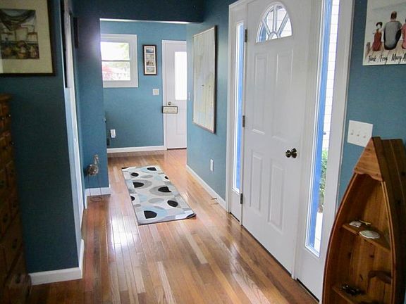 5th image of 4303 Iroquois Dr